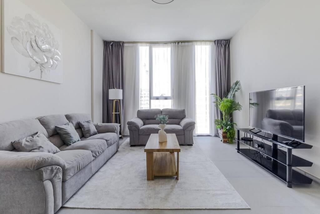 Sahab - Solo 1Br Apt In Al Jada Sharjah Eksteriør bilde