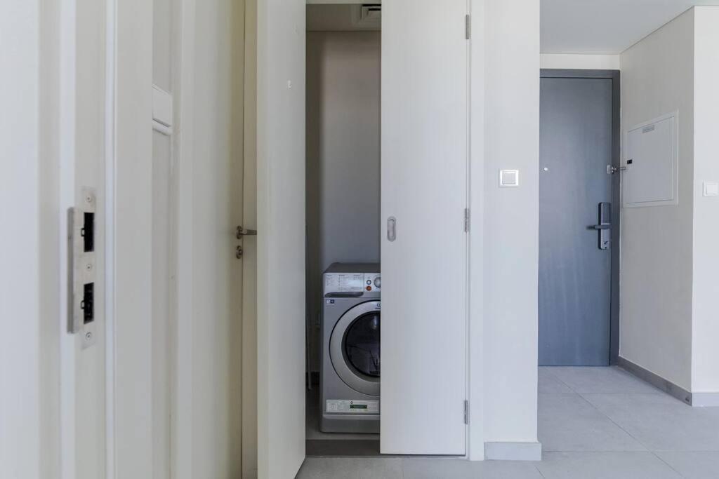 Sahab - Solo 1Br Apt In Al Jada Sharjah Eksteriør bilde