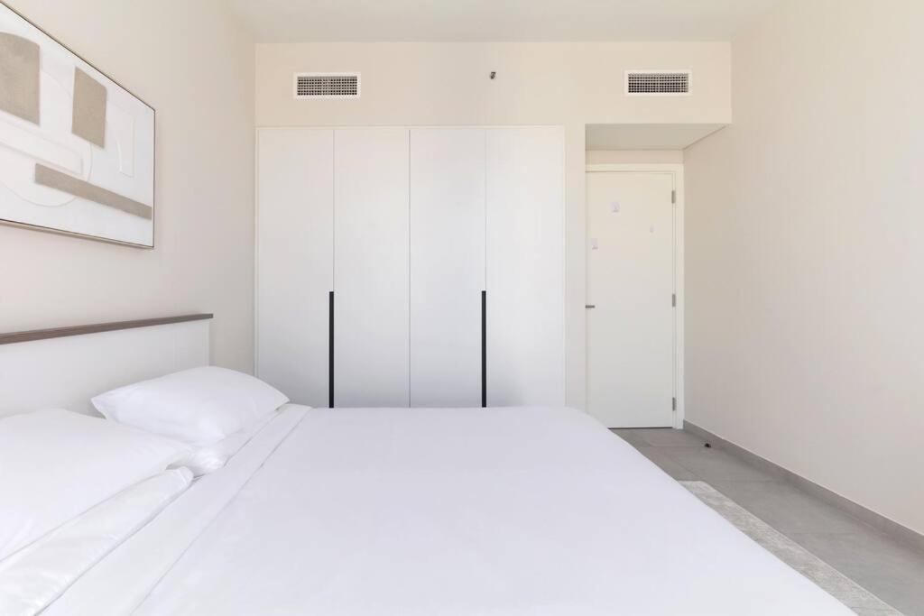 Sahab - Solo 1Br Apt In Al Jada Sharjah Eksteriør bilde
