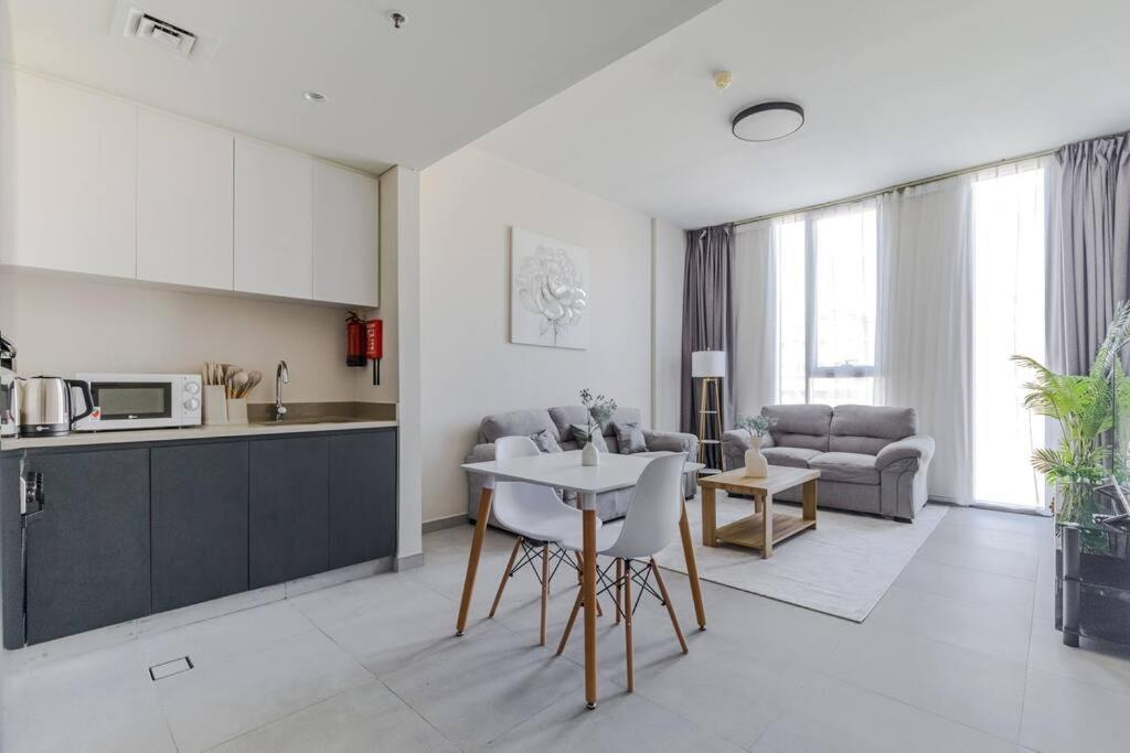 Sahab - Solo 1Br Apt In Al Jada Sharjah Eksteriør bilde