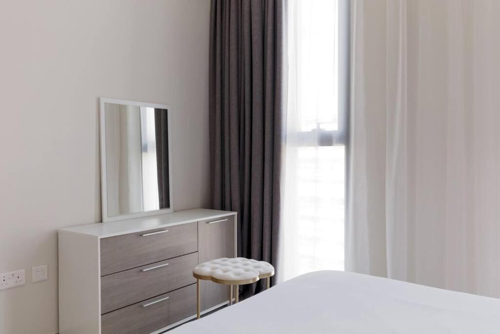 Sahab - Solo 1Br Apt In Al Jada Sharjah Eksteriør bilde