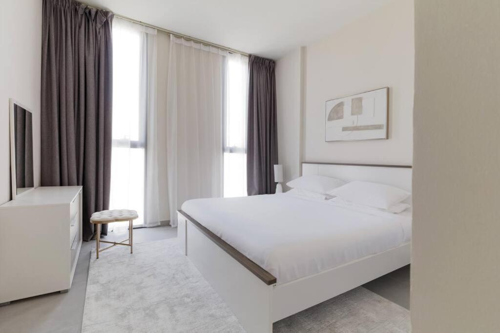 Sahab - Solo 1Br Apt In Al Jada Sharjah Eksteriør bilde