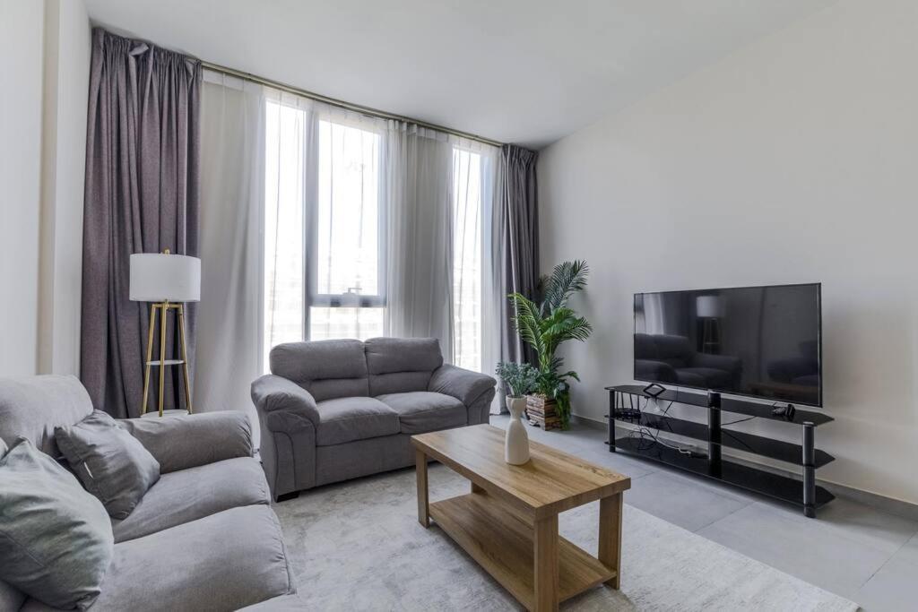 Sahab - Solo 1Br Apt In Al Jada Sharjah Eksteriør bilde