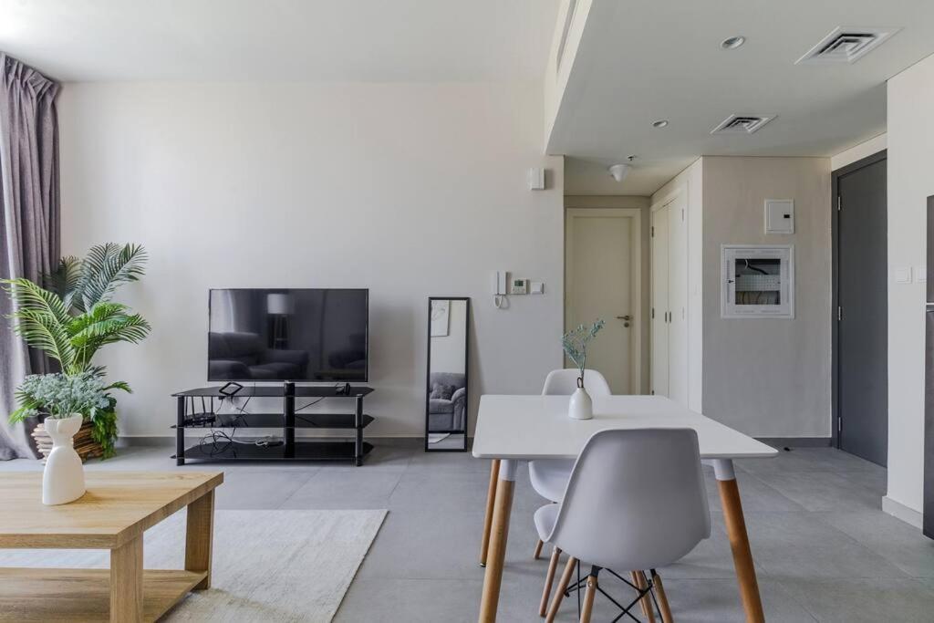 Sahab - Solo 1Br Apt In Al Jada Sharjah Eksteriør bilde