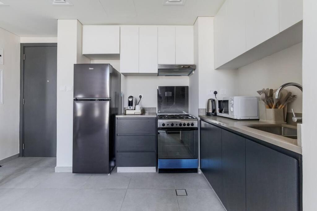 Sahab - Solo 1Br Apt In Al Jada Sharjah Eksteriør bilde